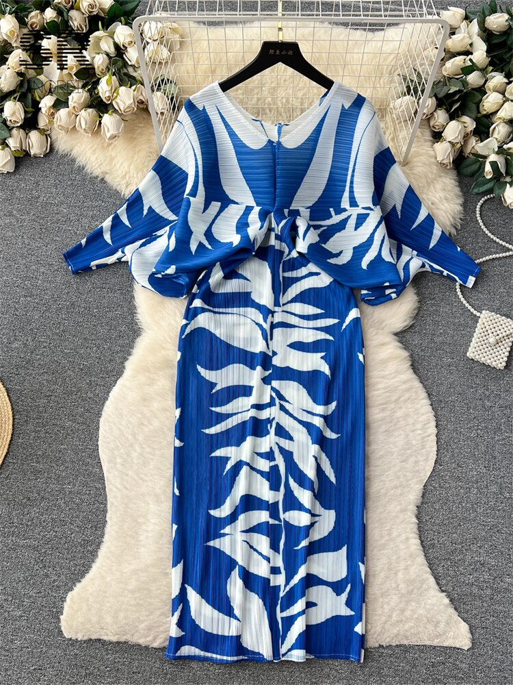 V Neck Lantern Sleeve Elastic Waist Pleated Dress