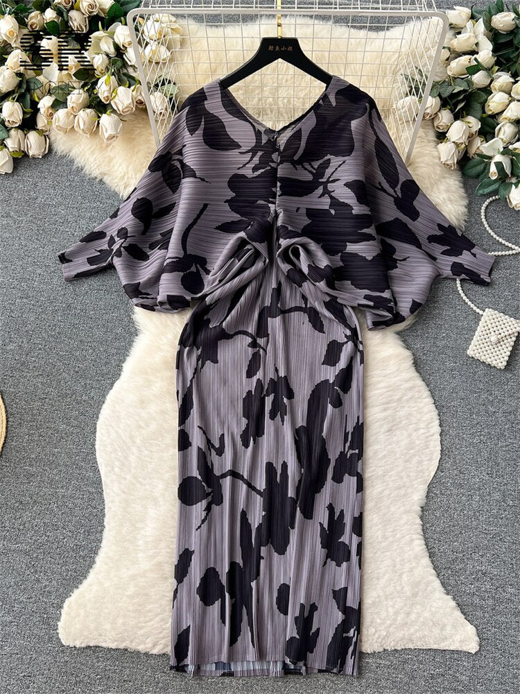 V Neck Lantern Sleeve Elastic Waist Pleated Dress