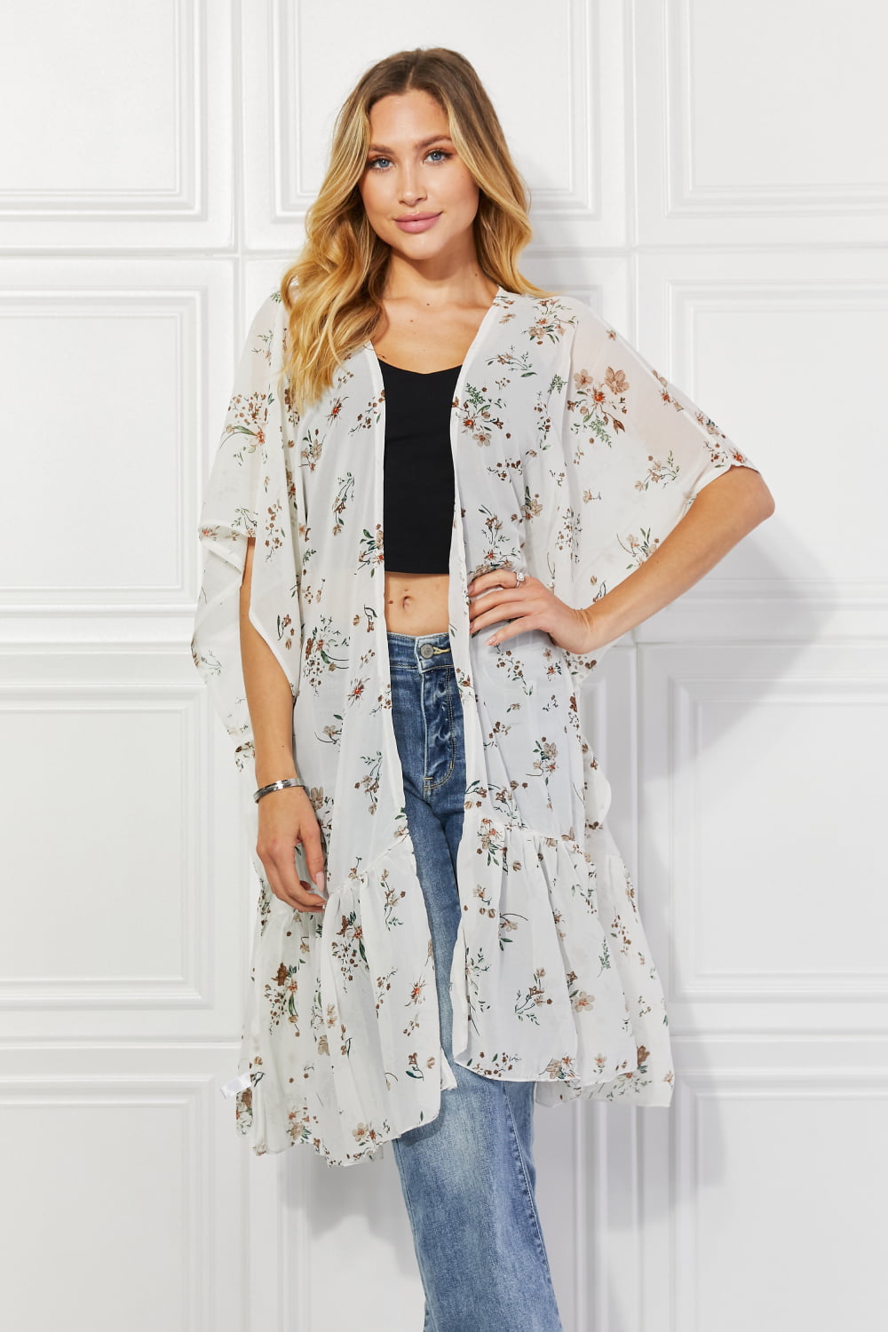 Justin Taylor Meadow of Daisies Floral Kimono